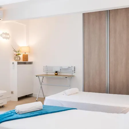 3 & Terrace 5min Walk From Downtown