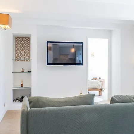 Apartmán 3 & Terrace 5min Walk From Downtown