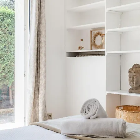 Apartmán 3 & Terrace 5min Walk From Downtown Cannes